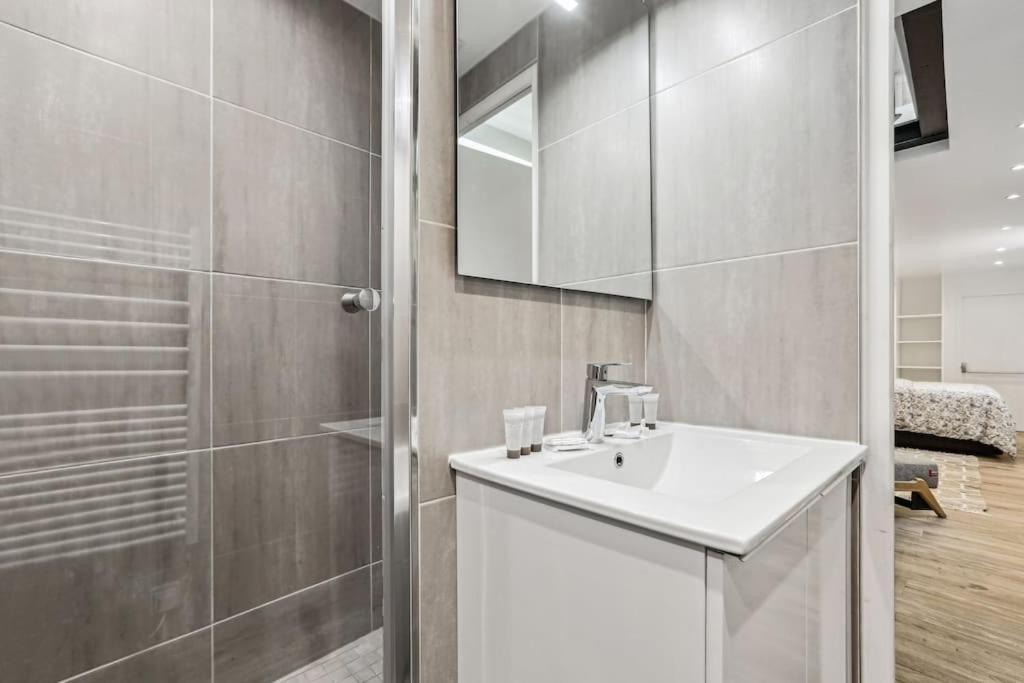 03 Tour Eiffel Appartement Pour 7 Personnes Paris Exterior photo
